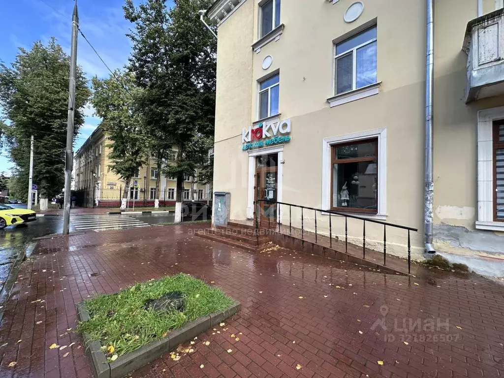 Торговая площадь в Брянская область, Брянск ул. Горького, 25 (68 м) - Фото 0