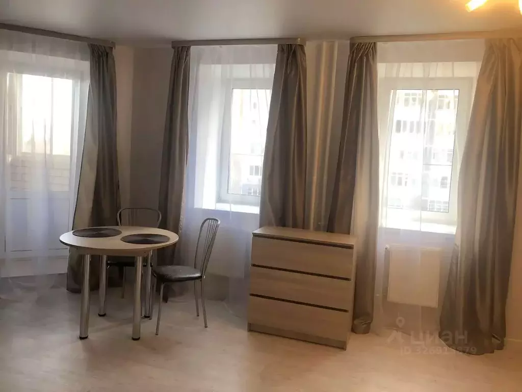 Студия Тюменская область, Тюмень Амурская ул., 39 (28.5 м) - Фото 1