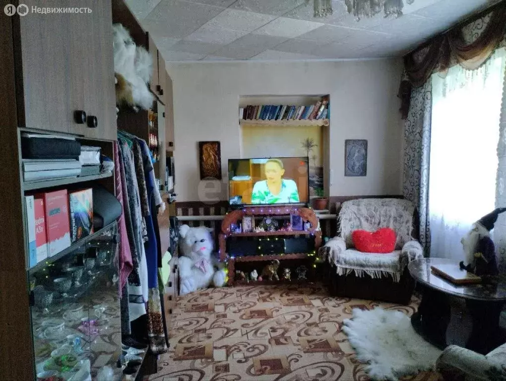 Дом в Челябинская область, Уйский муниципальный округ, деревня Яринка, ... - Фото 1