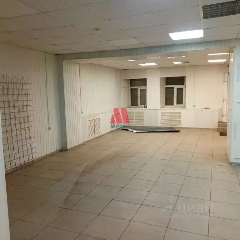 Помещение свободного назначения в Ярославская область, Углич ул. ... - Фото 1