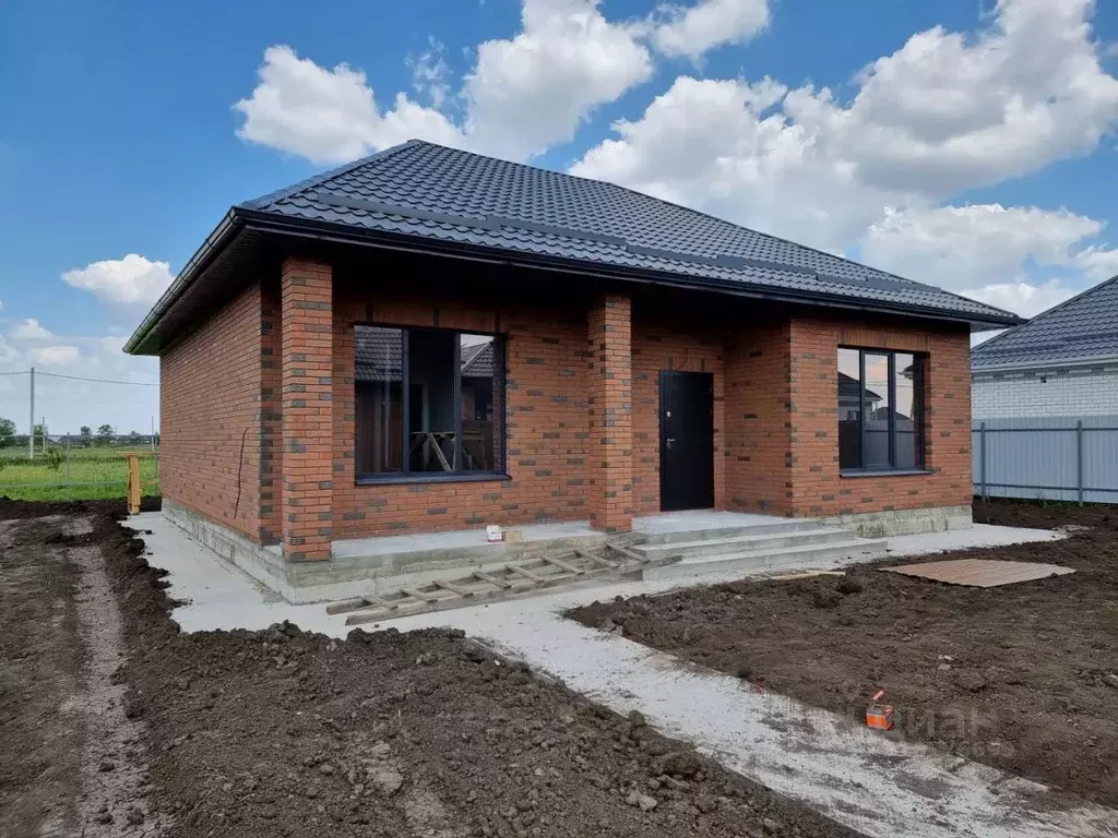 Дом в Астраханская область, Астрахань ул. 2-я Апрельская, 7 (127 м) - Фото 1