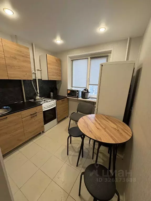 2-к кв. Нижегородская область, Дзержинск ул. Петрищева, 5 (42.0 м) - Фото 1