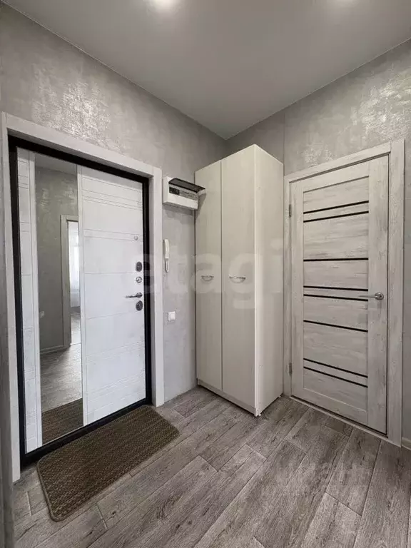 1-к кв. Кемеровская область, Ленинск-Кузнецкий Топкинская ул., 148/1 ... - Фото 0