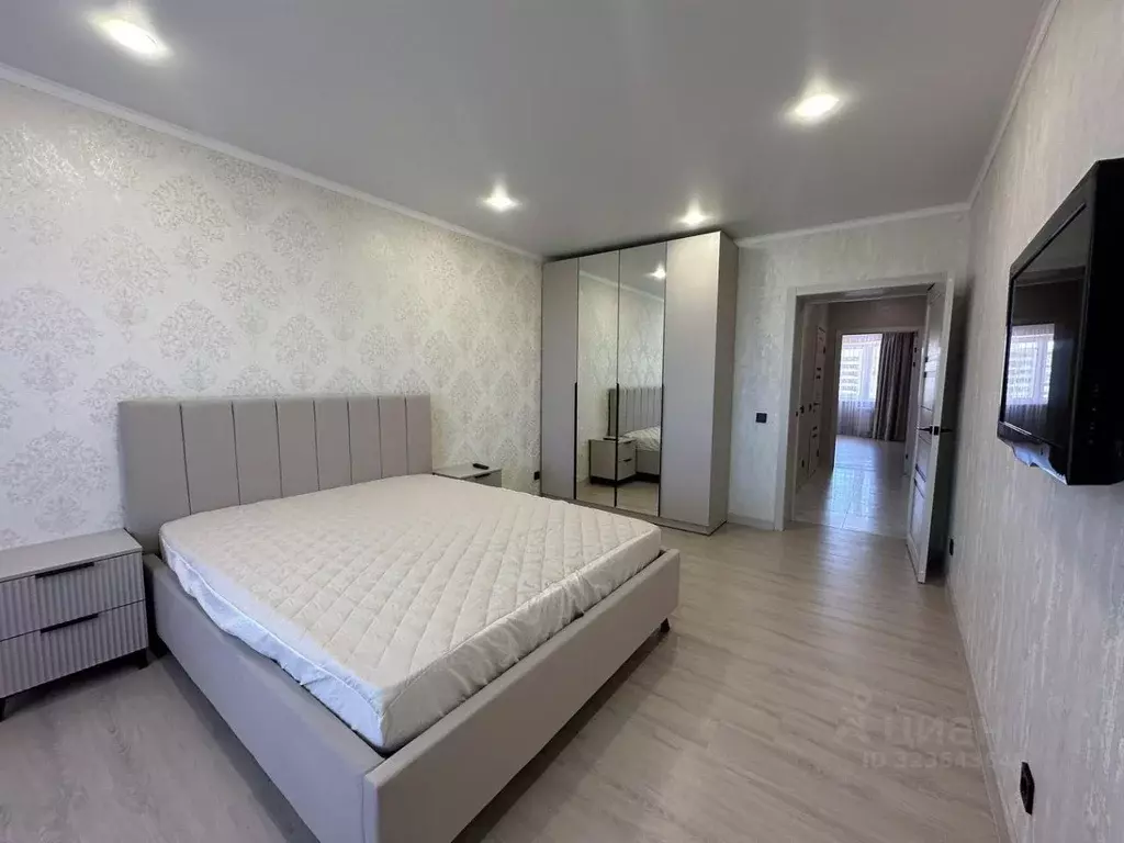 2-к кв. Оренбургская область, Оренбург ул. Высотная, 12 (70.0 м) - Фото 1