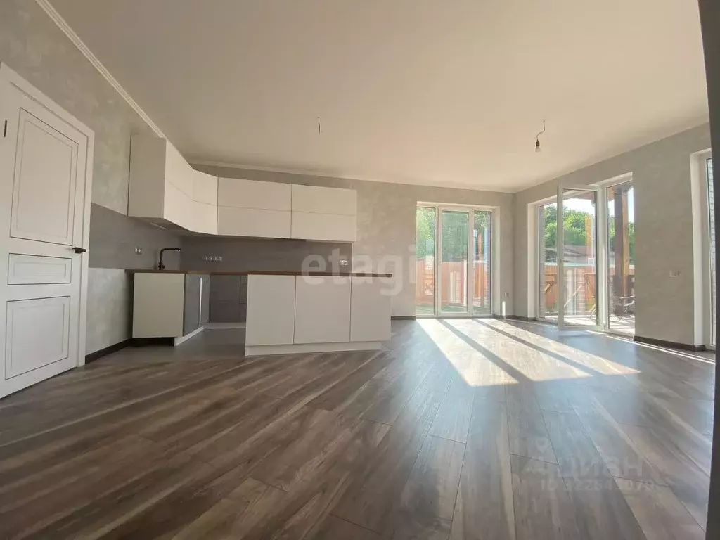 Дом в Калининградская область, Гурьевский муниципальный округ, пос. ... - Фото 1