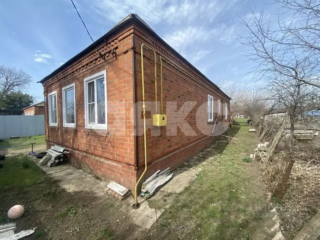 Дом в Краснодарский край, Кореновский район, Платнировское с/пос, ... - Фото 1