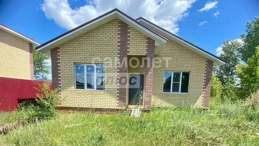 Дом в Воронежская область, Новоусманский район, Отрадненское с/пос, с. ... - Фото 1