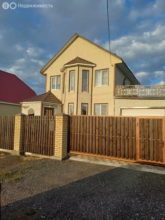 Дом в Троицкое, Российская улица (97 м) - Фото 1