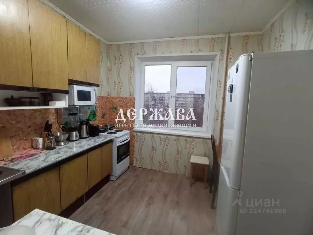 2-к кв. Белгородская область, Старый Оскол Конева мкр, 8 (46.0 м) - Фото 0