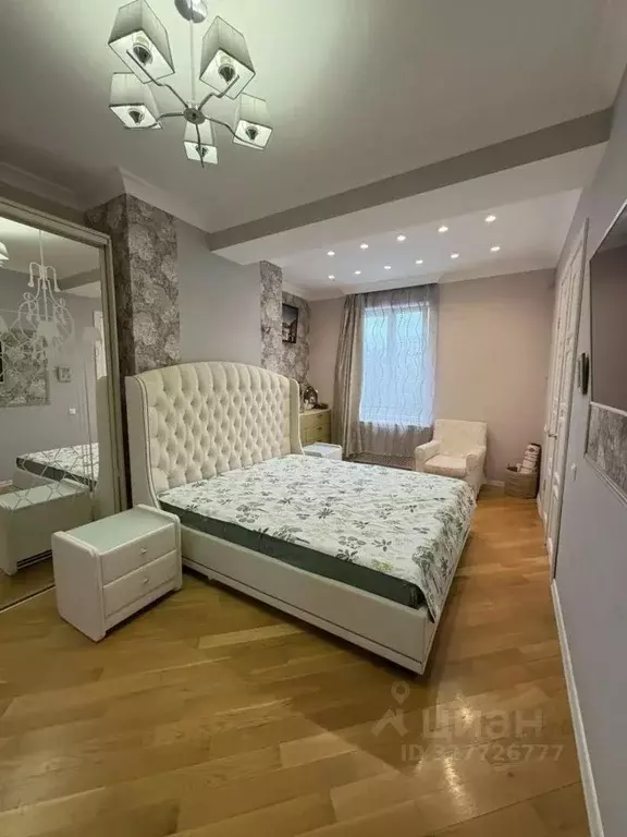 4-к кв. Краснодарский край, Сочи Новый Сочи мкр, ул. Цюрупы, 4Б (110.0 ... - Фото 1