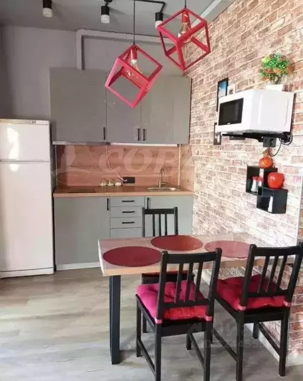 Студия Тюменская область, Тюмень ул. Вьюжная, 13 (33.5 м) - Фото 1