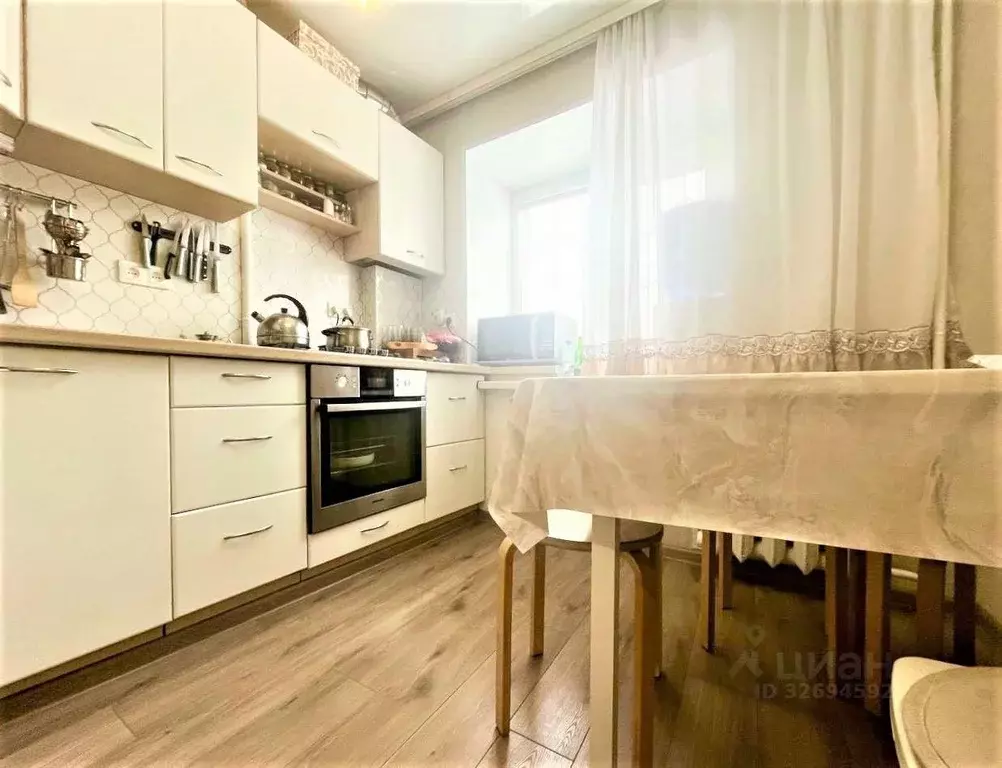 2-к кв. Башкортостан, Уфа ул. 50-летия Октября, 30 (42.3 м) - Фото 1