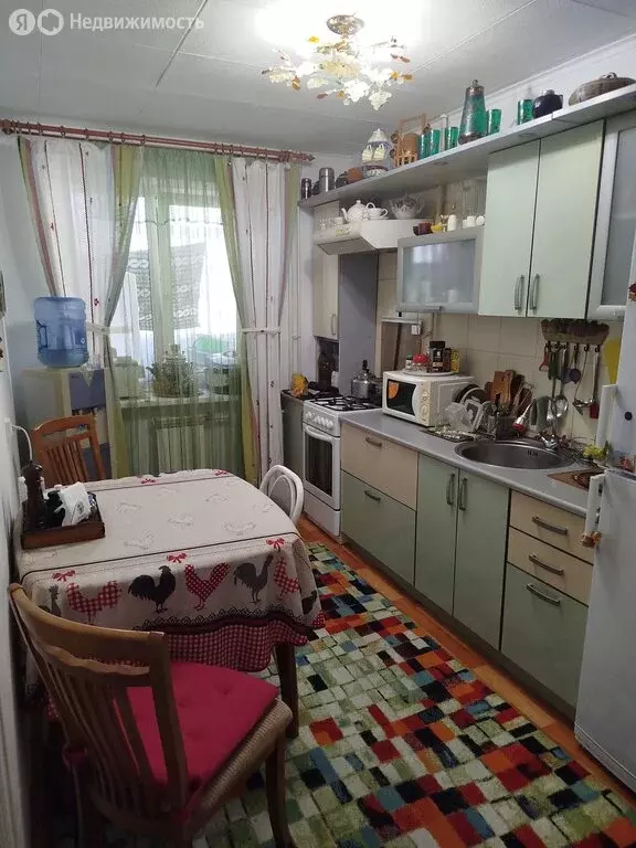3-комнатная квартира: Каменск-Уральский, улица Суворова, 30 (62.6 м) - Фото 0