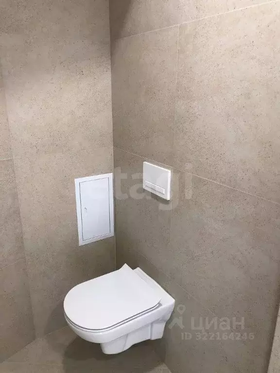 Офис в Кировская область, Киров ул. Альберта Лиханова, 32 (123 м) - Фото 1