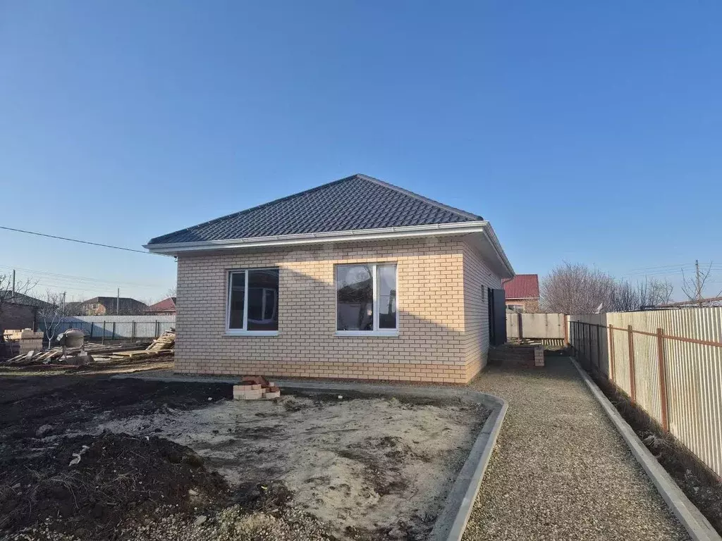 Дом в Краснодарский край, Ейское городское поселение, пос. ... - Фото 1