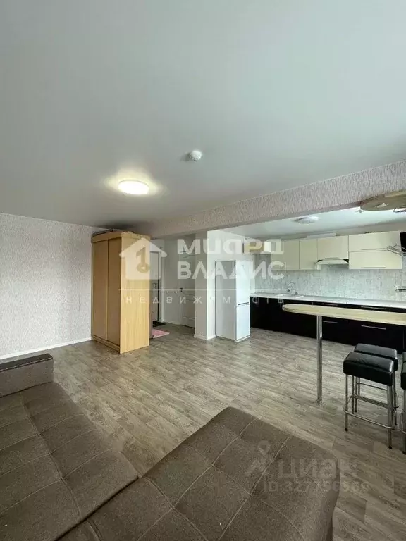 Студия Омская область, Омск ул. 1-ой Красной Звезды, 63 (34.0 м) - Фото 1