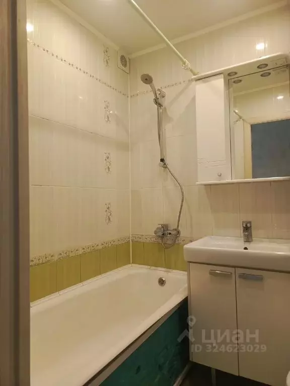 3-к кв. Архангельская область, Архангельск ул. Дежневцев, 8к2 (61.4 м) - Фото 2