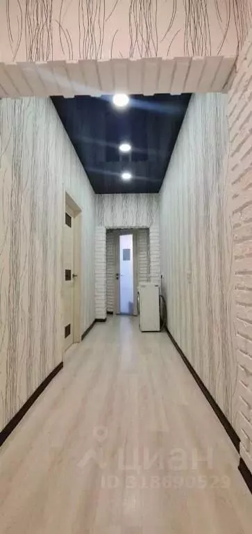 1-к кв. Приморский край, Владивосток Южно-Уральская ул., 27 (52.0 м) - Фото 0