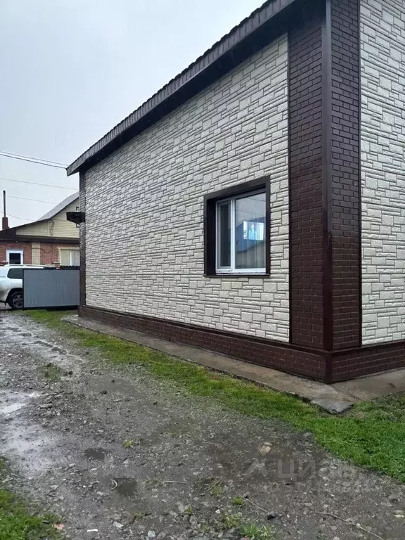 Дом в Омская область, Омский район, с. Троицкое ул. 3-я Дачная (166 м) - Фото 1