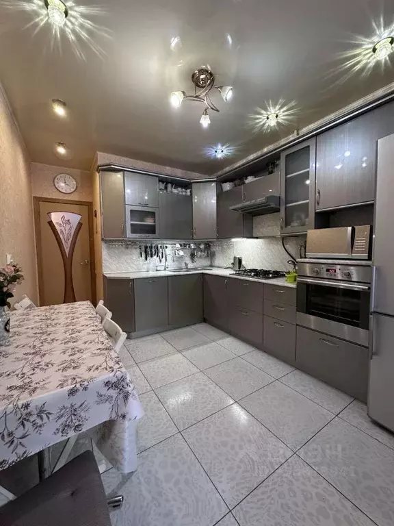 3-к кв. Башкортостан, Уфа ул. Загира Исмагилова, 10 (74.3 м) - Фото 1