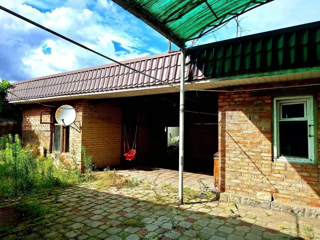Дом в Кабардино-Балкария, Нальчик Осетинская ул., 108 (50 м) - Фото 1