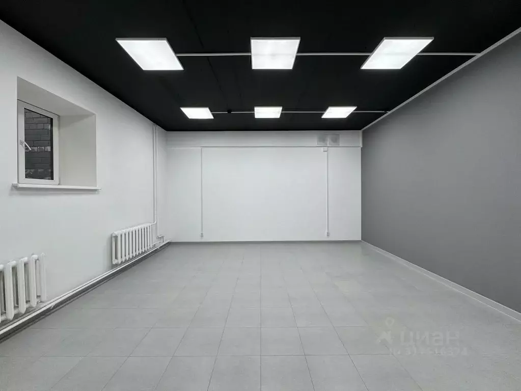 Помещение свободного назначения в Кировская область, Киров ул. ... - Фото 1