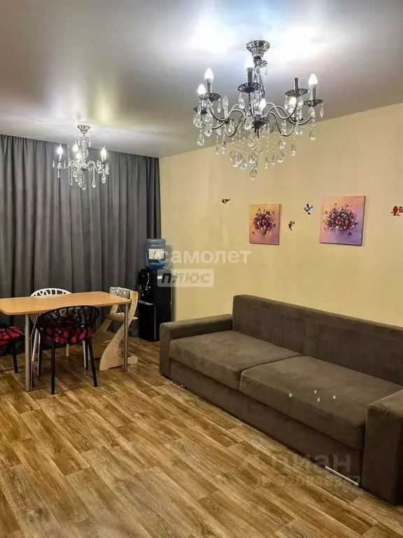 3-к кв. Челябинская область, Миасс Уральская ул., 1 (62.0 м) - Фото 1