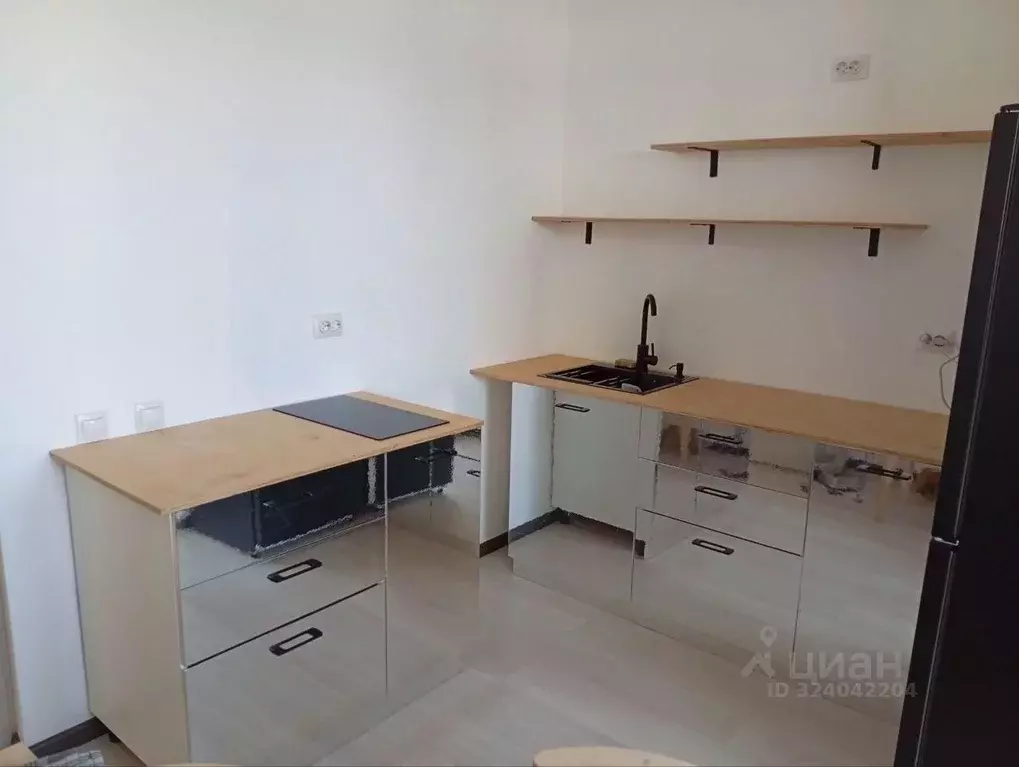 2-к кв. Свердловская область, Екатеринбург ул. Академика Ландау, 32 ... - Фото 2