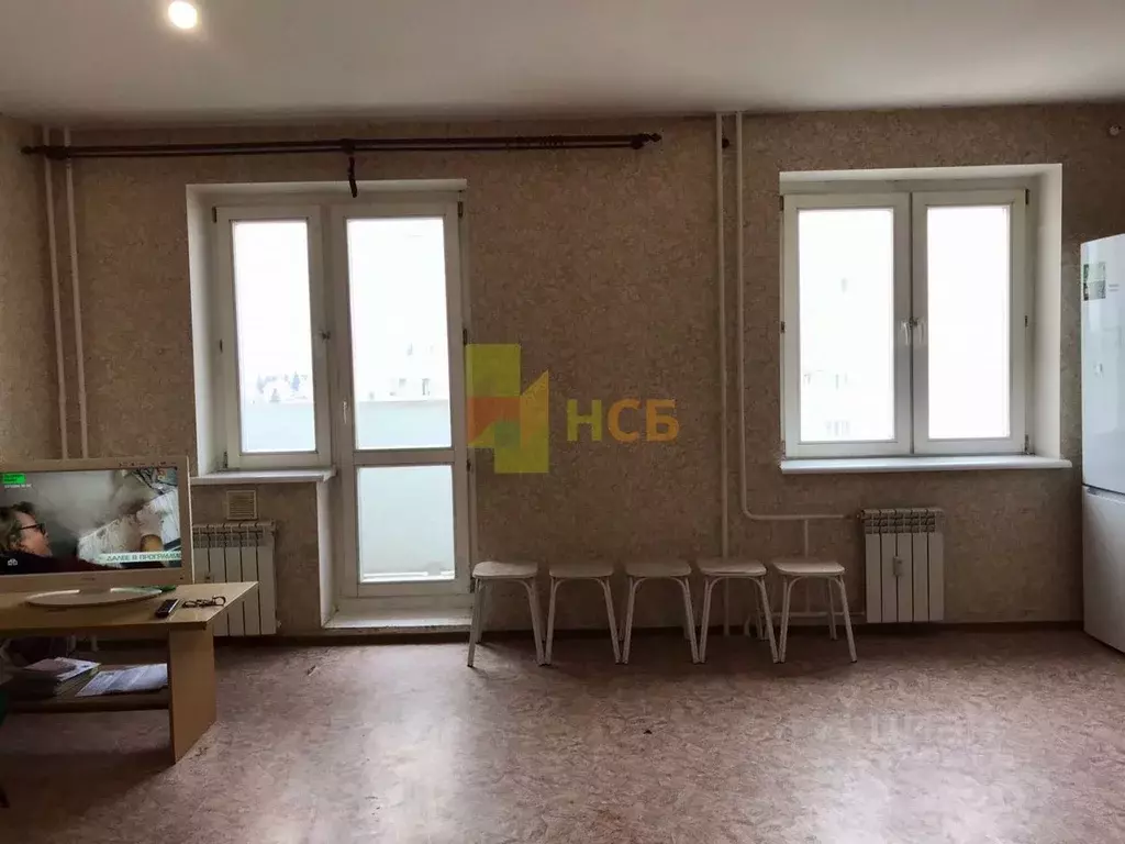 Студия Омская область, Омск ул. 12 Декабря, 1 (34.0 м) - Фото 1