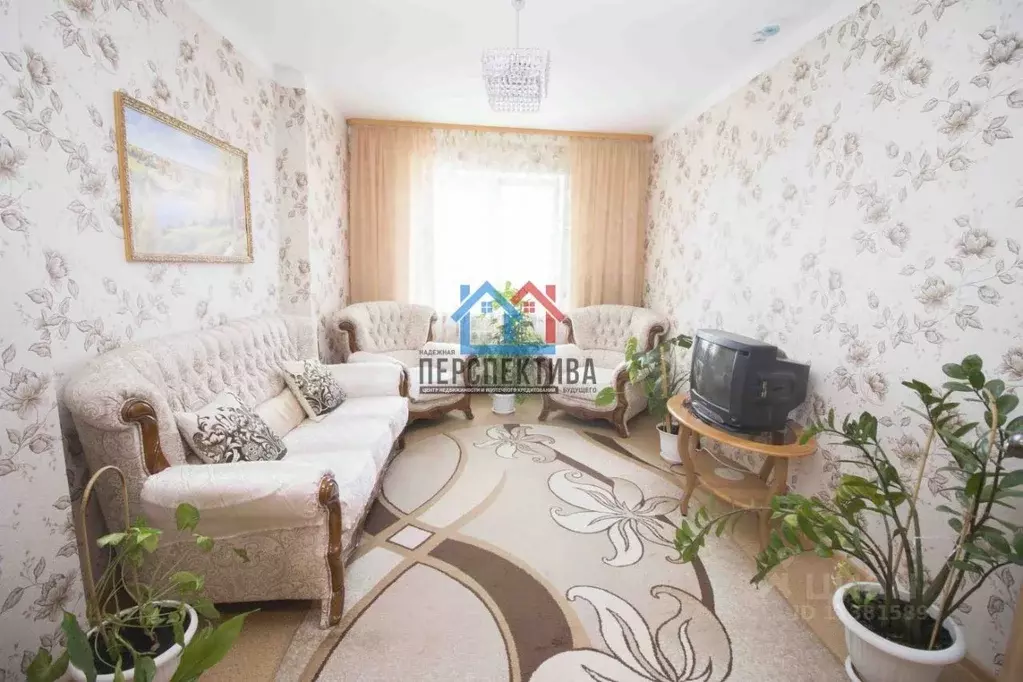 2-к кв. Тюменская область, Тобольск 9-й мкр, 36 (56.1 м) - Фото 1