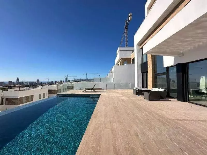 Дом в Краснодарский край, Сириус пгт ул. Цимлянская, 41 (190 м) - Фото 1
