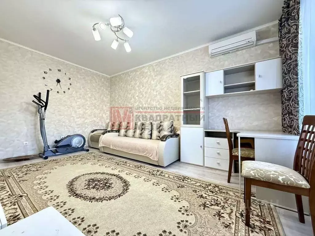 2-к кв. Белгородская область, Старый Оскол Степной мкр, 10 (63.9 м) - Фото 0