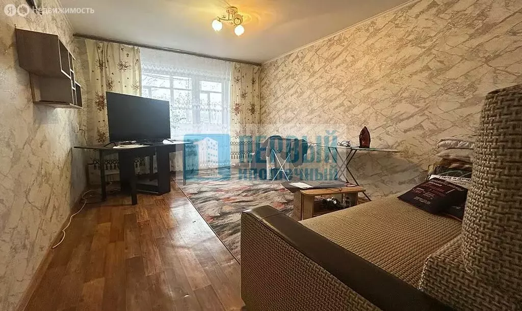 3-комнатная квартира: посёлок городского типа Советский, улица ... - Фото 1