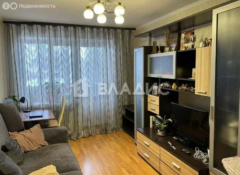 3-комнатная квартира: Белгород, улица Тельмана, 17 (57.3 м) - Фото 1