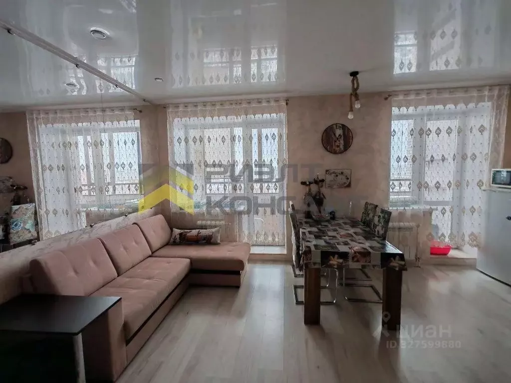 2-к кв. Омская область, Омск ул. Красный Путь, 105 (57.5 м) - Фото 2