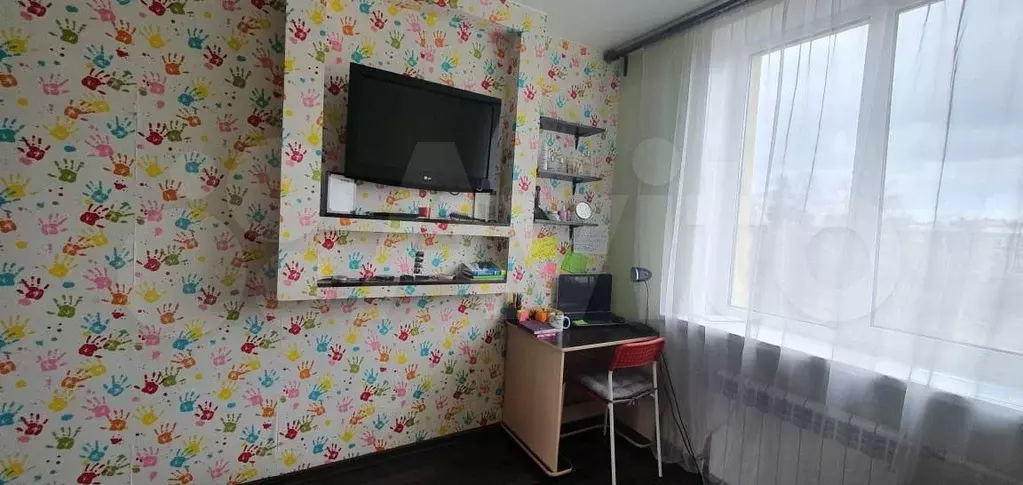 Комната 16 м в 4-к., 4/4 эт. - Фото 1