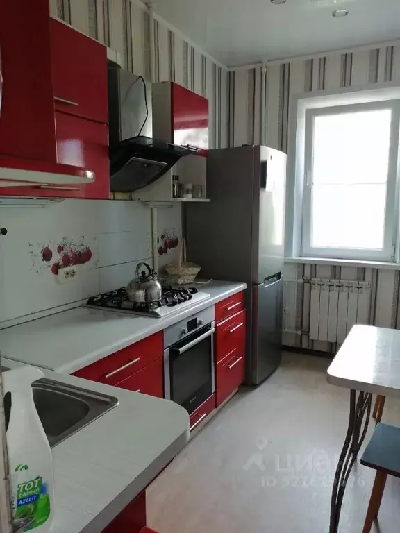 3-к кв. Астраханская область, Астрахань ул. Бориса Алексеева, 67 (62.0 ... - Фото 1