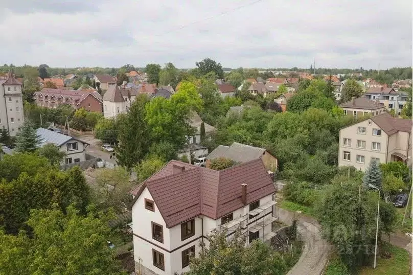 2-к кв. Калининградская область, Калининград ул. Добролюбова, 37 (55.0 ... - Фото 1