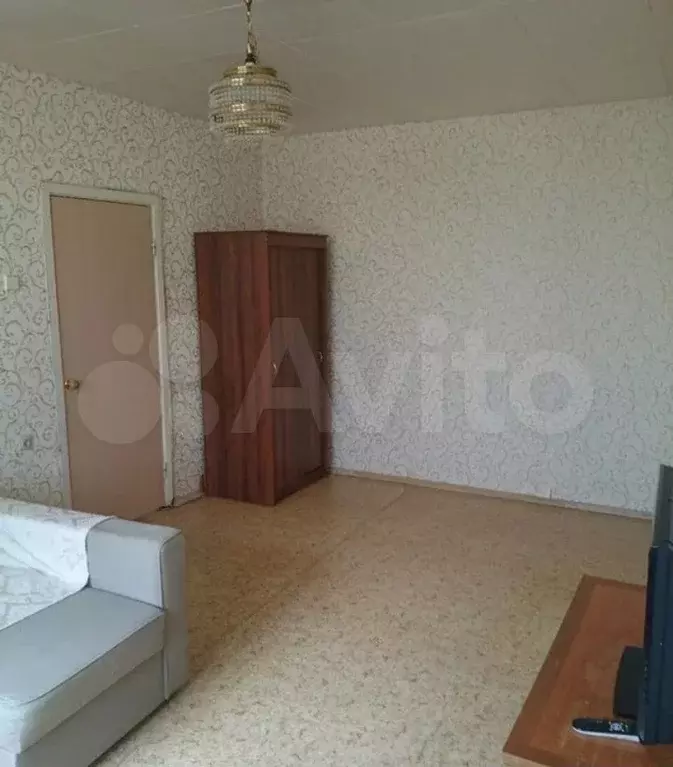 1-к. квартира, 39 м, 4/17 эт. - Фото 0