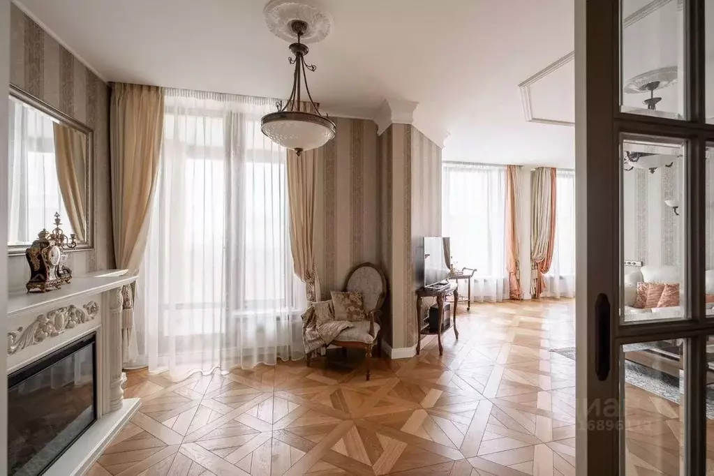 3-к кв. Санкт-Петербург ул. Победы, 3 (123.0 м) - Фото 1