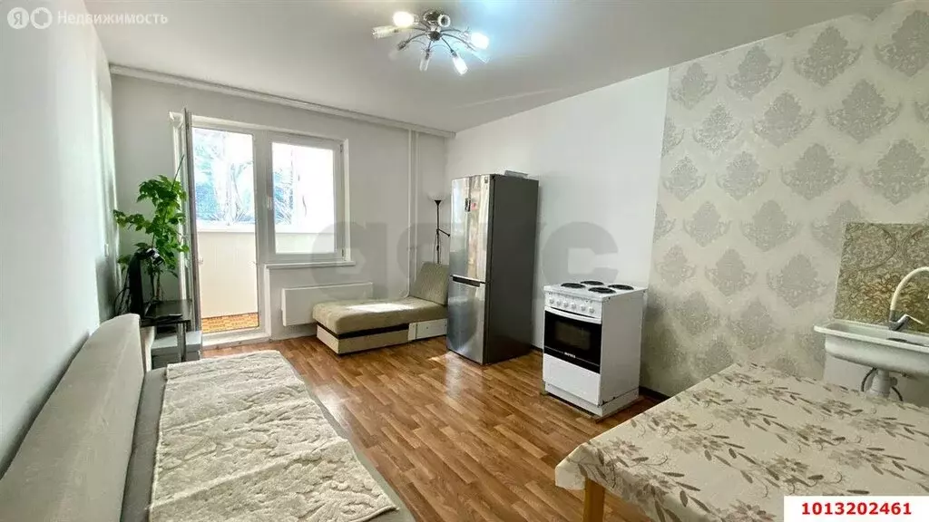 2-комнатная квартира: Краснодар, Черкасская улица, 141 (69 м) - Фото 1