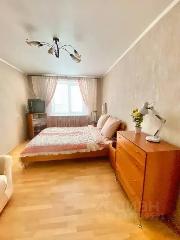 3-к кв. Сахалинская область, Южно-Сахалинск Хабаровская ул., 60 (62.0 ... - Фото 0
