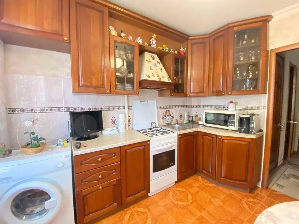 3-к. квартира, 58 м, 3/9 эт. - Фото 0