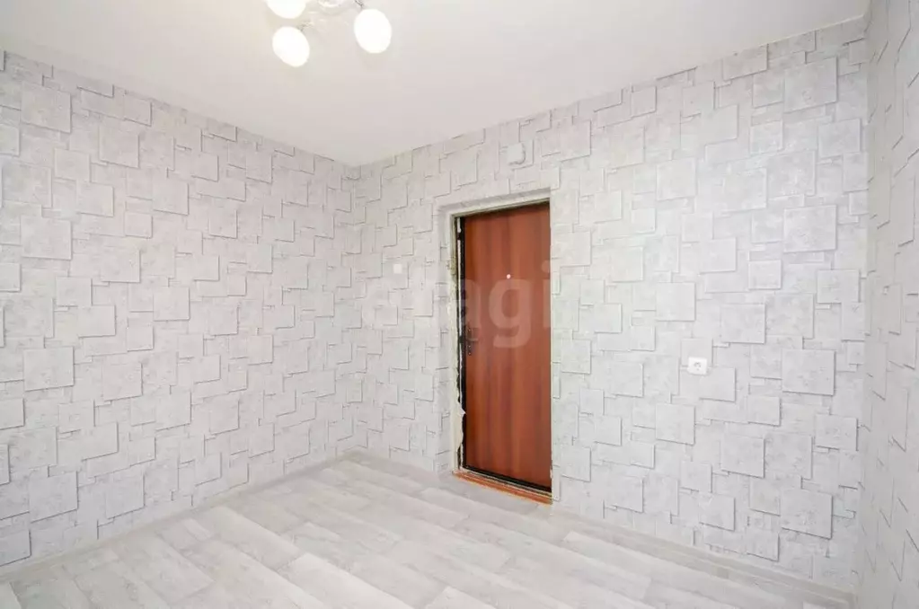 Комната Тюменская область, Ялуторовск ул. Свободы, 174 (10.7 м) - Фото 1