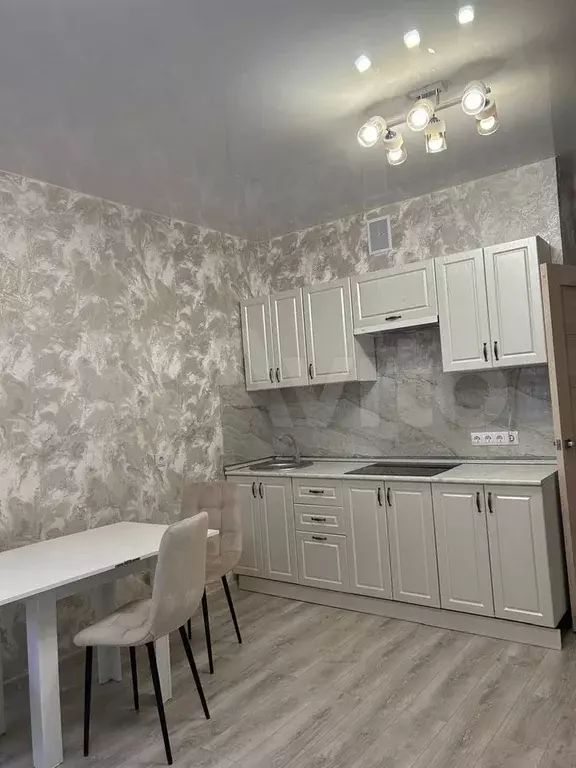 Квартира-студия, 32 м, 1/10 эт. - Фото 0