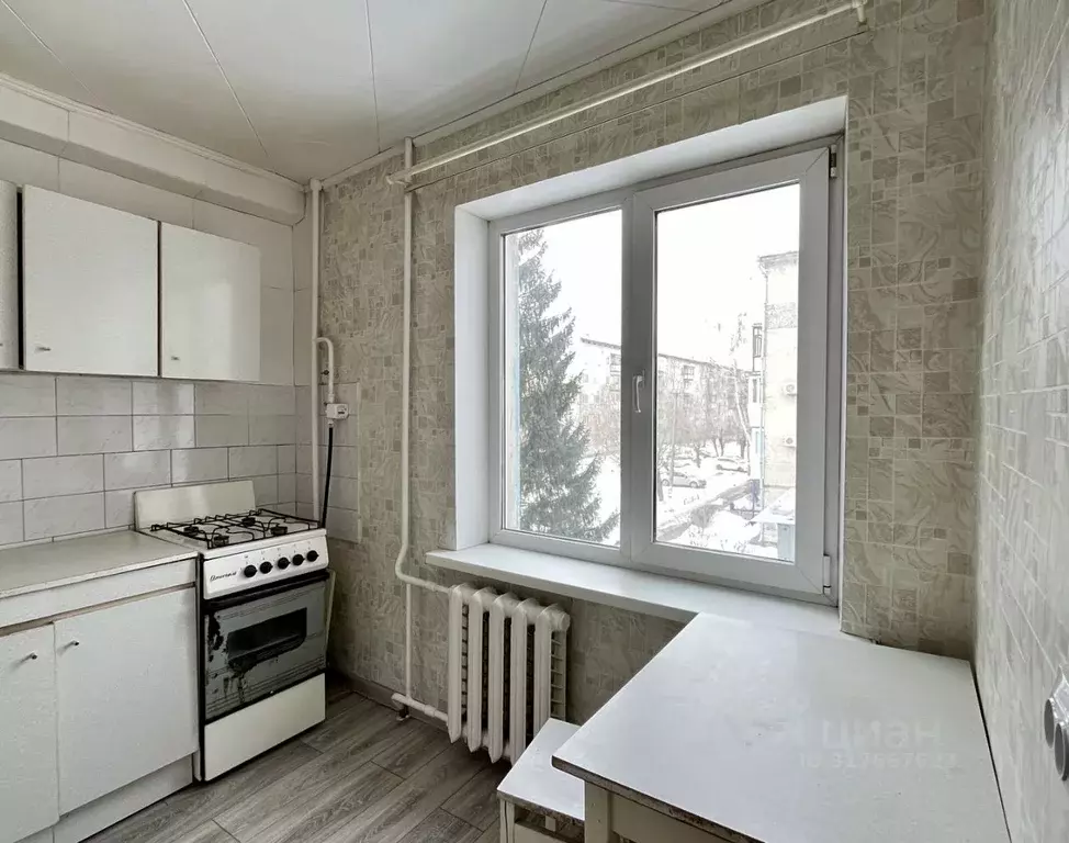 2-к кв. Омская область, Омск ул. 6-я Станционная, 5 (36.4 м) - Фото 0