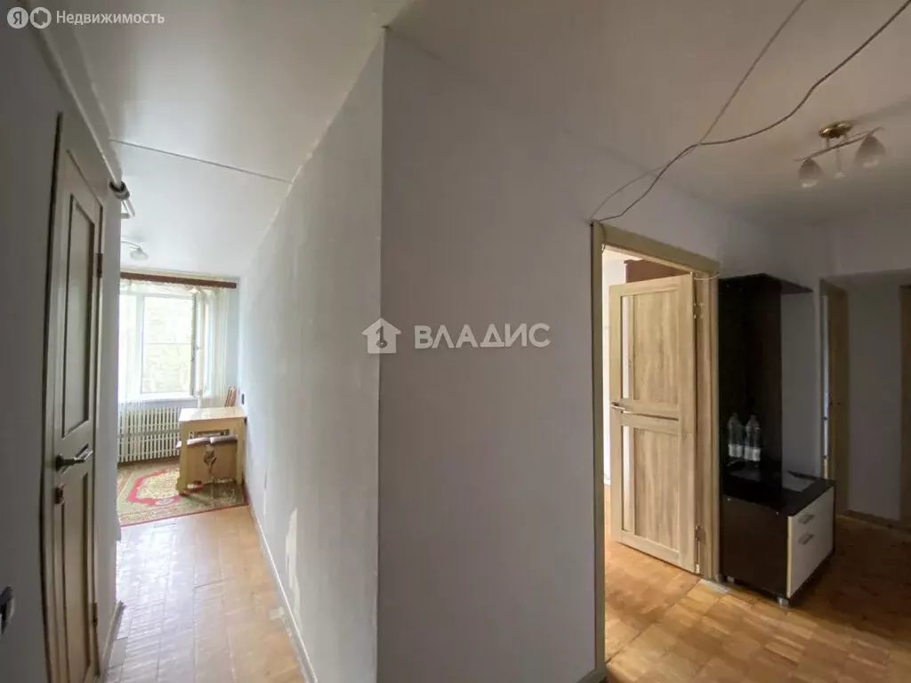 2-комнатная квартира: Волгоград, район Семь Ветров, улица 8-й ... - Фото 0