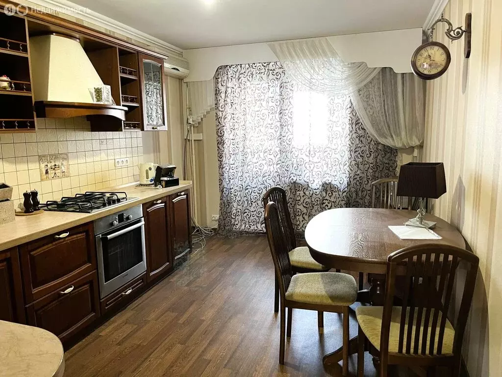 3-комнатная квартира: Энгельс, улица Тельмана, 150/3 (79.3 м) - Фото 1