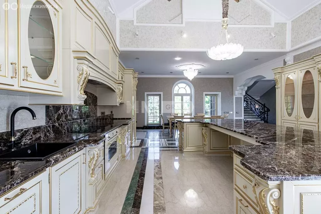 Дом в деревня Веледниково, КП Павлово (1332 м) - Фото 1