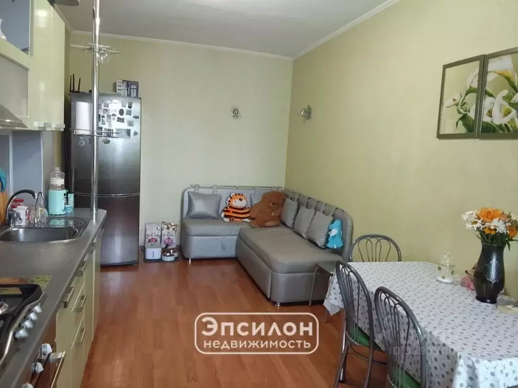 2-к кв. Курская область, Курск ул. Овечкина, 10 (71.2 м) - Фото 1